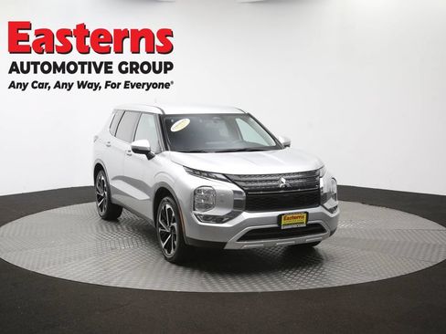 Used 2024 Mitsubishi Outlander SE AWD/4WD image 51