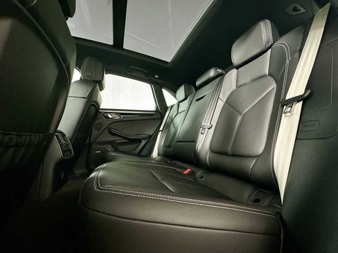 New 2025 Porsche Macan image 22