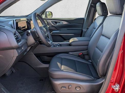 New 2026 Chevrolet Traverse LT FWD image 4