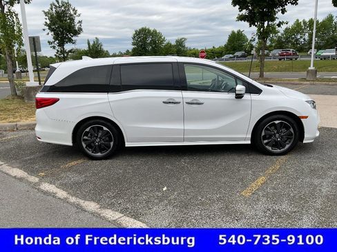 Certified 2024 Honda Odyssey Elite image 7