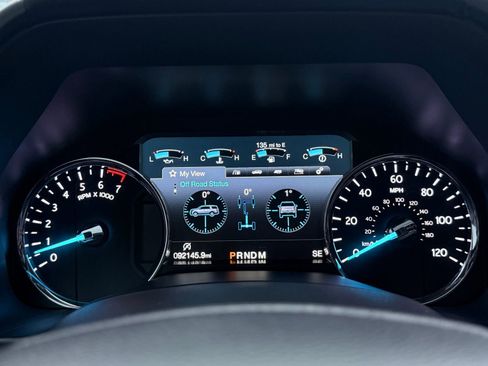 Used 2018 Ford Expedition Platinum image 42