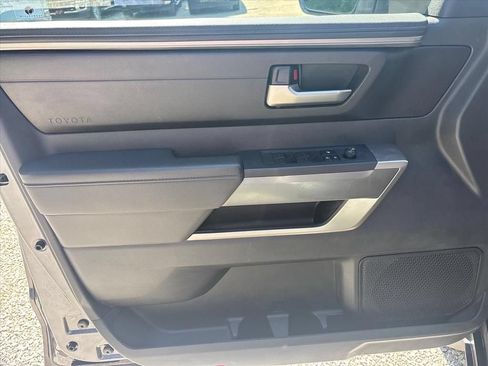 Used 2025 Toyota Tundra SR5 AWD/4WD image 25
