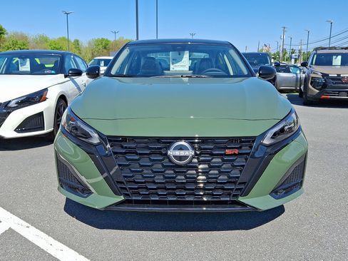 New 2026 Nissan Altima 2.5 SR w/ SR Midnight Edition Package AWD/4WD image 2