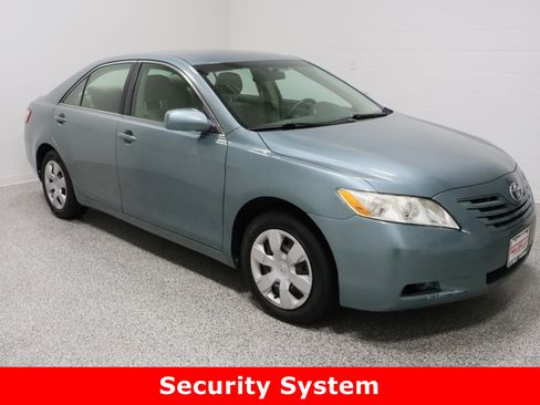 Used 2007 Toyota Camry LE image 4