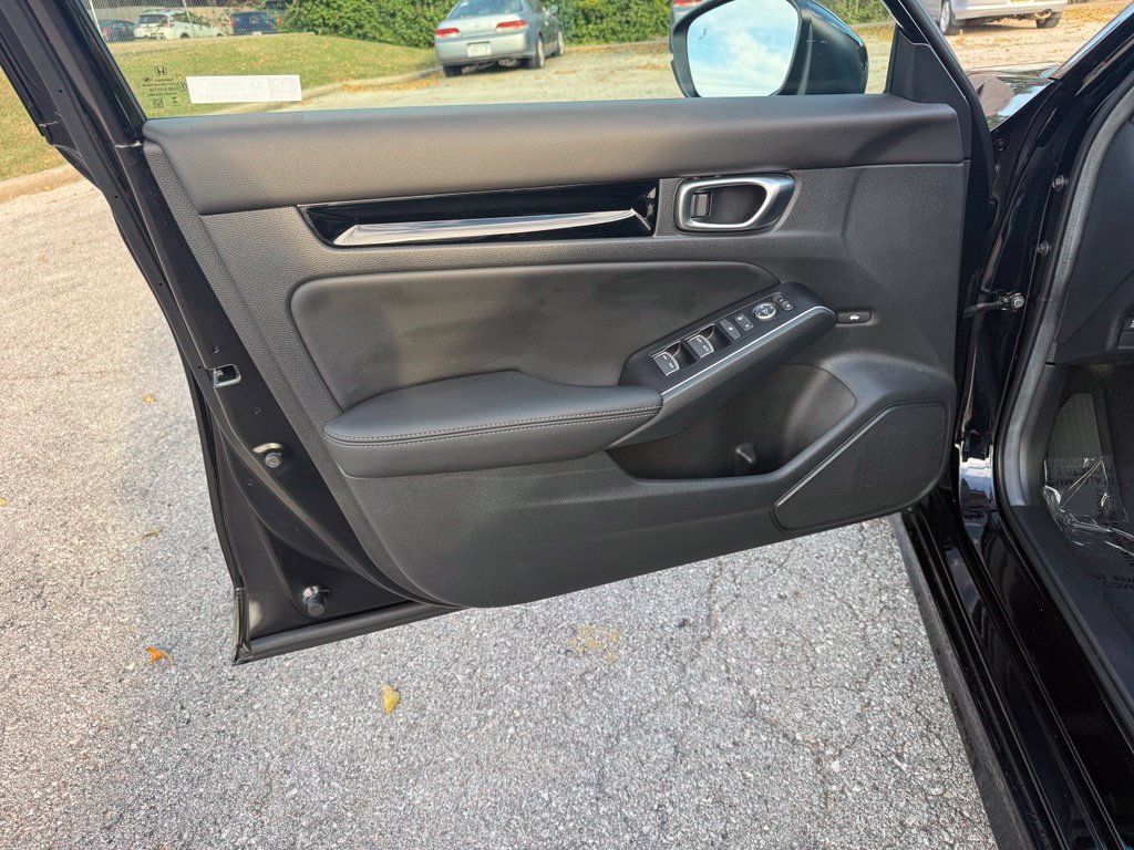 Used 2025 Honda Civic Sport image 14