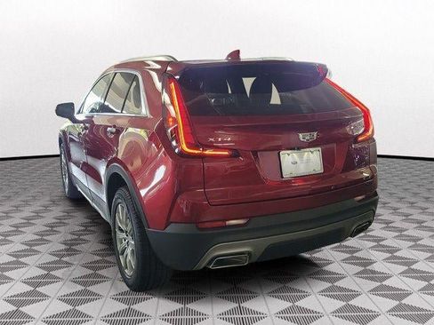 Certified 2022 Cadillac XT4 Premium Luxury w/ Technology Package FWD image 4