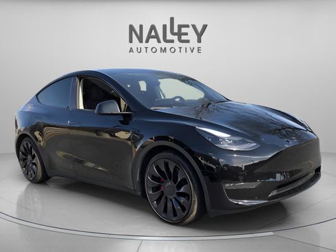 Used 2023 Tesla Model Y Performance image 8