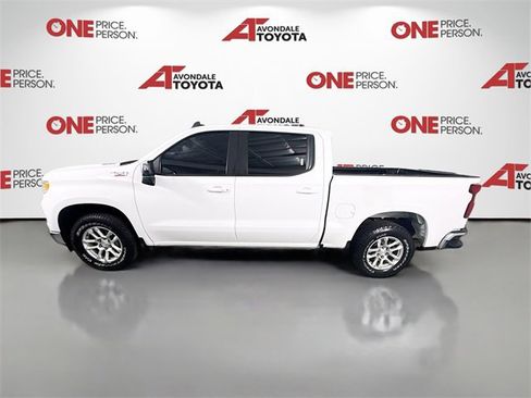 Used 2022 Chevrolet Silverado 1500 LT w/ Z71 Off-Road Package image 4