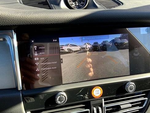 Certified 2026 Porsche Macan AWD/4WD image 35