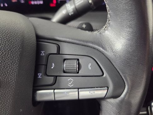 Used 2024 Cadillac XT4 Premium Luxury FWD image 17