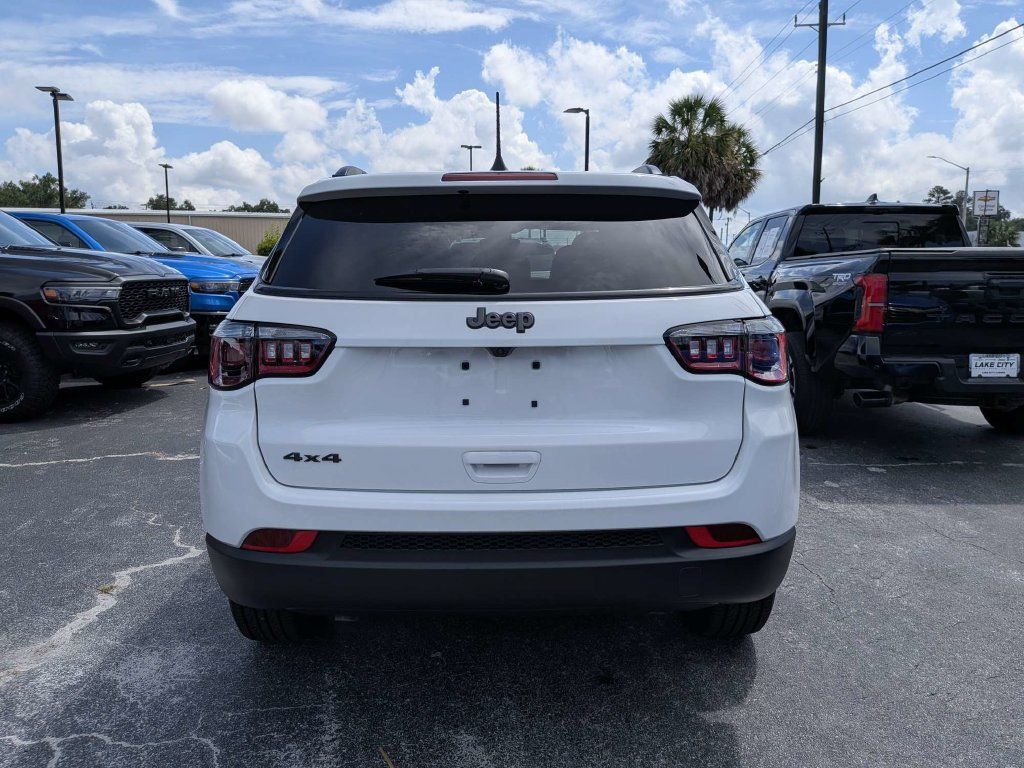 New 2026 Jeep Compass Latitude AWD/4WD image 4