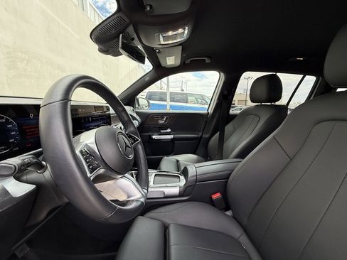 Used 2024 Mercedes-Benz GLB 250 image 5