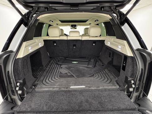 Used 2023 Land Rover Range Rover SE image 35