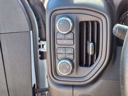 Used 2024 GMC Sierra 2500 Pro image 12