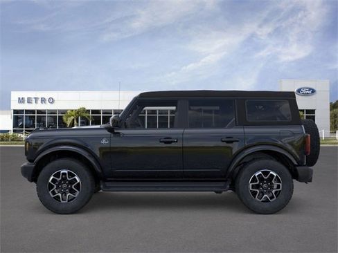 New 2025 Ford Bronco Outer Banks image 3