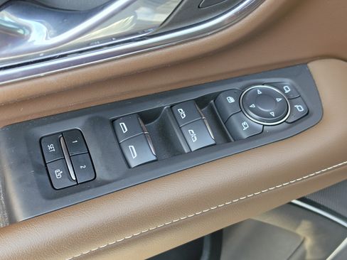Used 2024 Chevrolet Tahoe High Country w/ LPO, Illumination Package AWD/4WD image 25