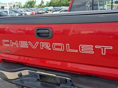 Used 2004 Chevrolet Silverado 1500 W/T RWD image 30