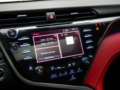 Used 2019 Toyota Camry XSE FWD image 28