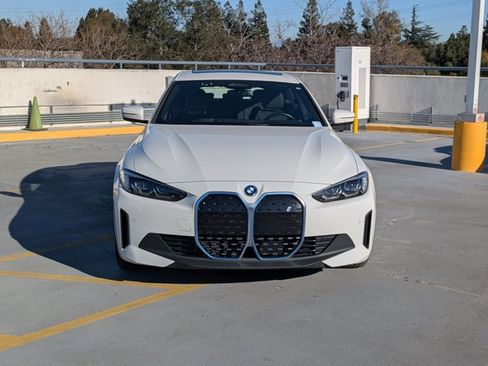 Certified 2023 BMW i4 eDrive35 image 2