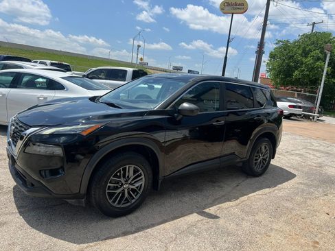 Used 2021 Nissan Rogue S FWD image 5