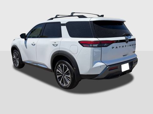 New 2026 Nissan Pathfinder Platinum w/ Cargo Package AWD/4WD image 3