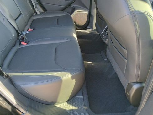 Certified 2025 Subaru Forester Limited image 20