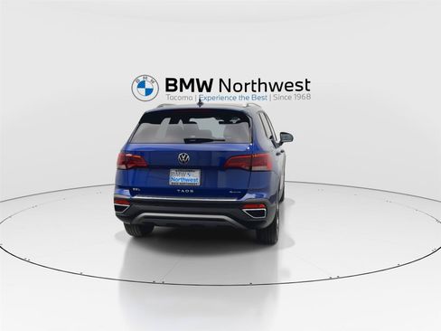 Used 2023 Volkswagen Taos SEL AWD/4WD image 2