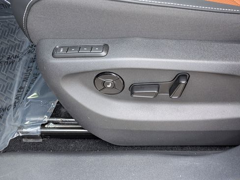 Used 2026 Volkswagen Tiguan SEL R-Line image 22