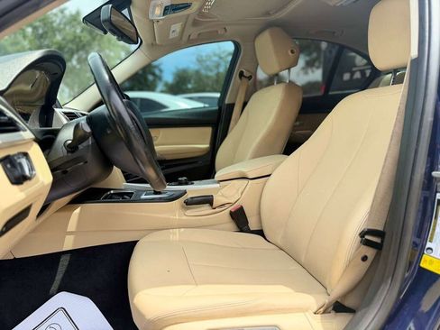 Used 2018 BMW 320i Sedan RWD image 10