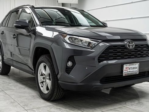 Used 2021 Toyota RAV4 XLE image 4