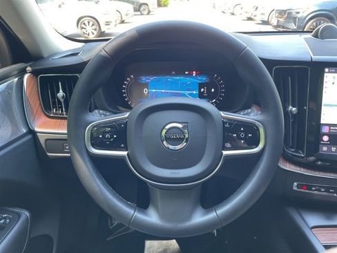 Certified 2023 Volvo XC60 B5 Ultimate AWD/4WD image 19