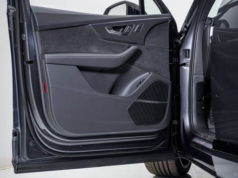 Used 2025 Audi SQ7 Prestige image 27