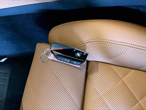 Certified 2024 BMW X5 sDrive40i w/ M Sport Package image 13