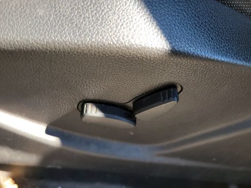 Used 2018 Ford Transit Connect XLT FWD image 18