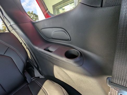 New 2026 Chrysler Pacifica Select image 40