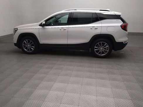 Used 2022 GMC Terrain SLT w/ Tech Package AWD/4WD image 3