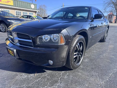 Used 2010 Dodge Charger SXT image 3