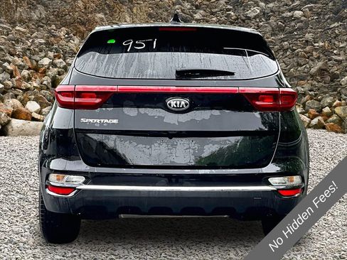 Used 2022 Kia Sportage LX AWD/4WD image 4
