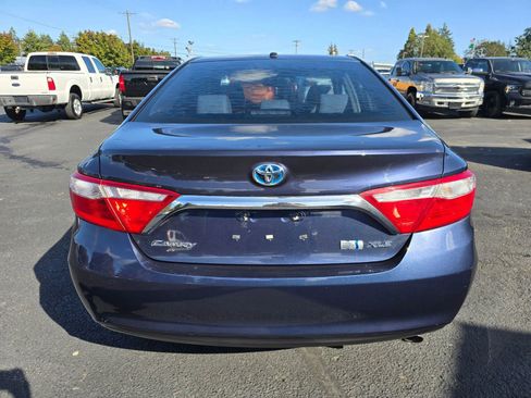 Used 2016 Toyota Camry XLE image 4