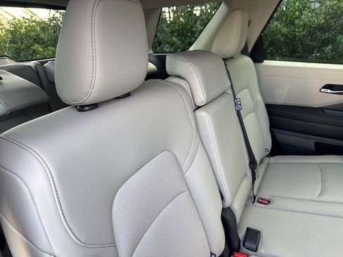 New 2026 Nissan Pathfinder SL image 23