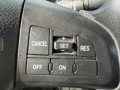 Used 2011 MAZDA MAZDA3 i Touring image 13