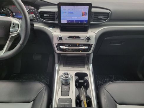 Certified 2023 Ford Explorer XLT w/ Equipment Group 202A image 21