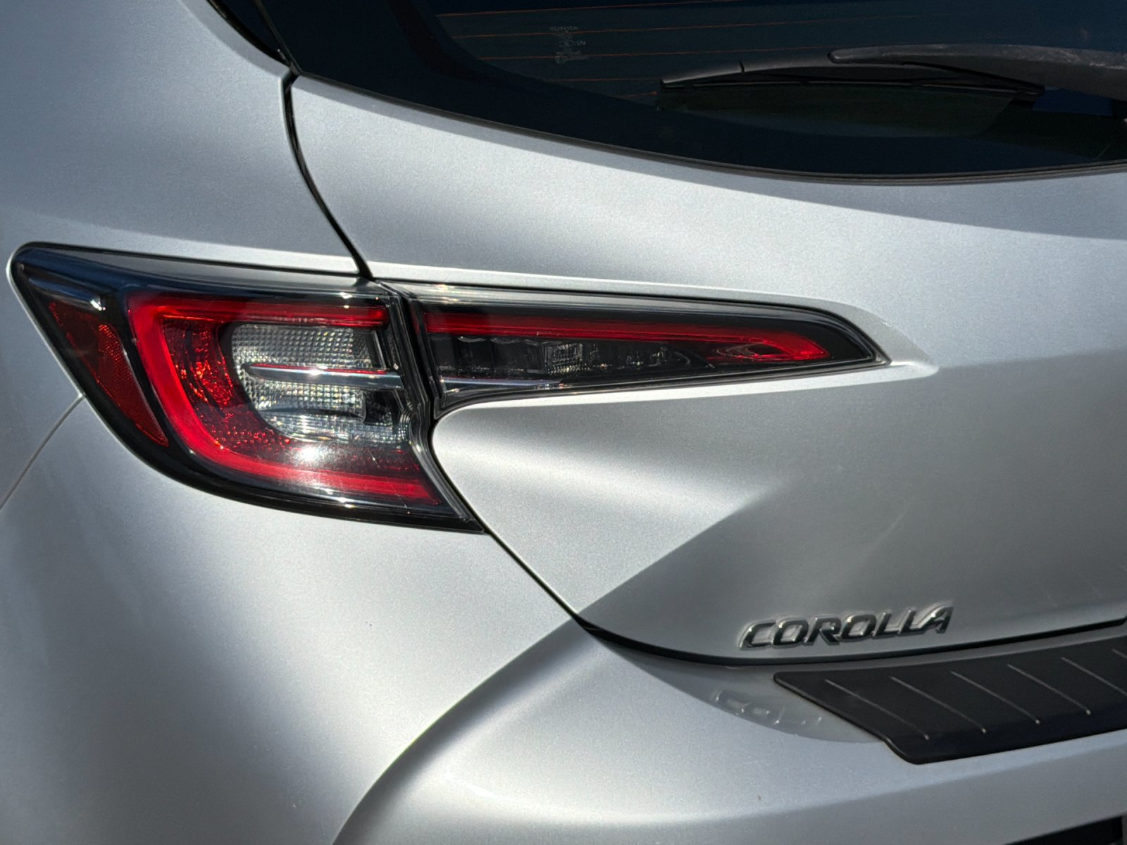 Used 2021 Toyota Corolla XSE w/ XSE Preferred Package FWD image 24