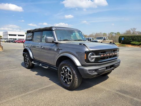 Certified 2022 Ford Bronco Outer Banks image 8