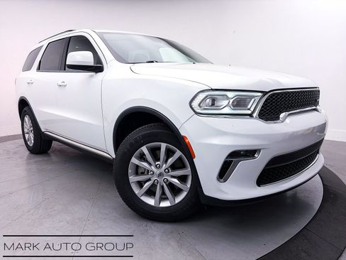 Used 2022 Dodge Durango SXT image 1