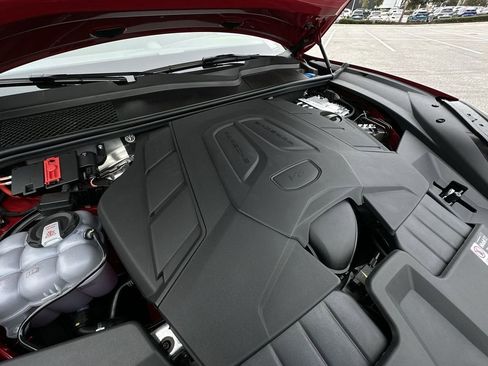 New 2025 Porsche Cayenne image 30