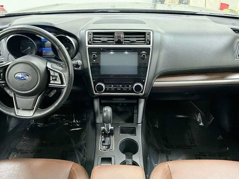 Used 2018 Subaru Outback 2.5i Touring w/ Popular Package #3 AWD/4WD image 27