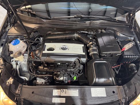Used 2013 Volkswagen GTI 2-Door FWD image 30