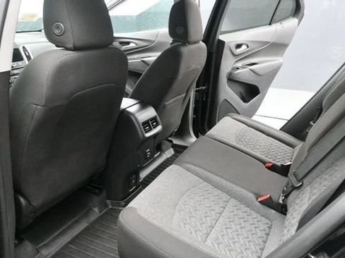 Used 2023 Chevrolet Equinox LT AWD/4WD image 12