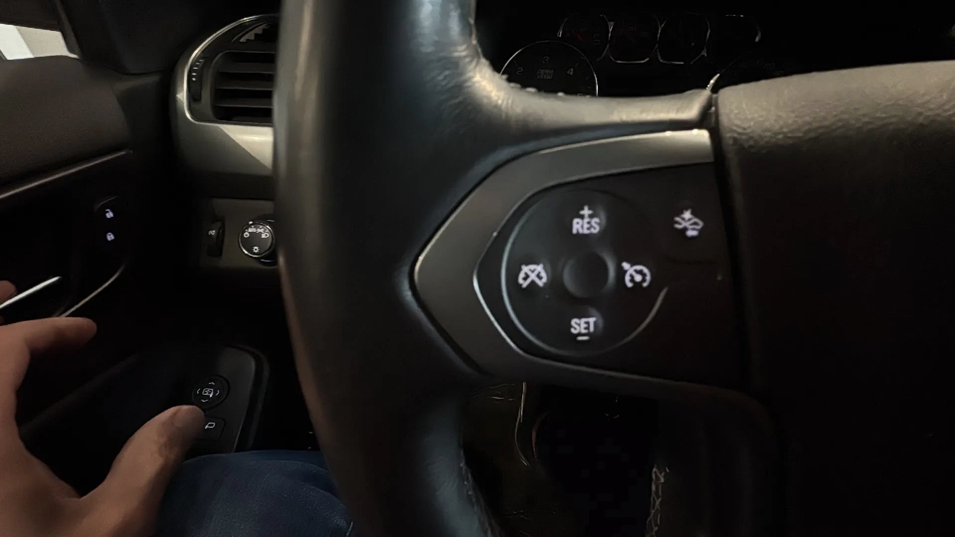 Used 2018 Chevrolet Tahoe LT AWD/4WD image 73
